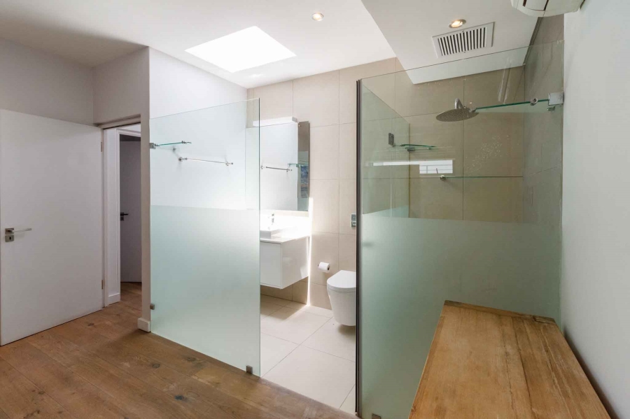 To Let 3 Bedroom Property for Rent in Green Point Western Cape